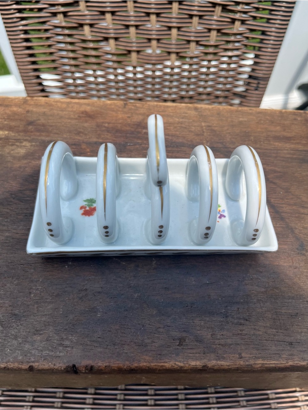 Paris Royal Peint a la Main Hand-Painted TOAST HOLDER,
Vintage